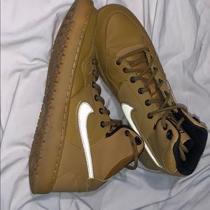 Men's Son of Force Mid Winter Basketball Shoes